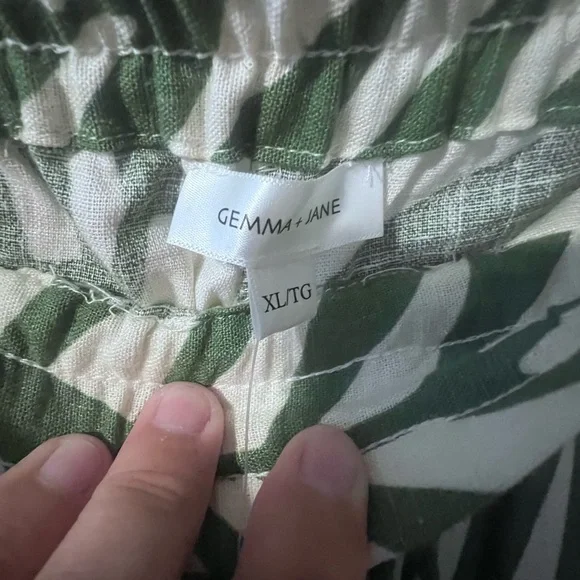 Gemma + Jane palm print pants and top - Picture 7 of 9